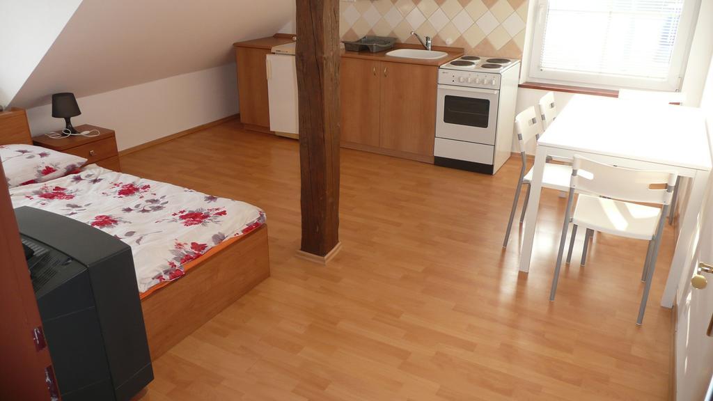 Apartments U Cara Ческе-Будеёвице Номер фото